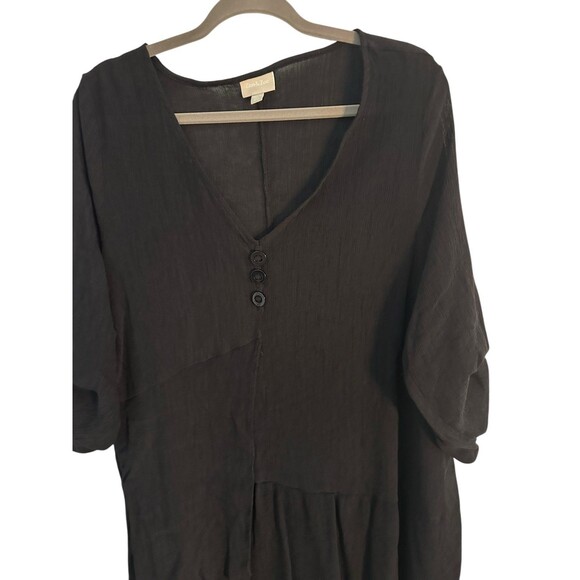 Zim & Zoe Plus Top V Neck Black 3/4 Roll Tab Sleeve Flare Hem Viscose Size 26/28 - Picture 4 of 7